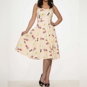 NWT Hearts & Roses Sunnyside Lane Pinup Swing Dress Soft Yellow Women’s Size 12